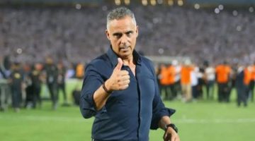 عاجل.. جوميز يفاجئ لاعبي الزمالك بشأن تشكيل الأهلي - التقرير