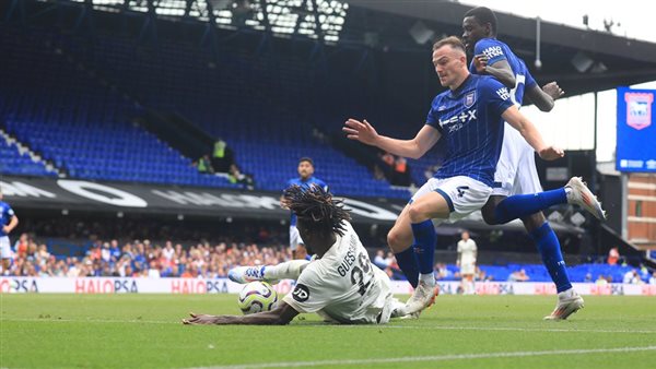 الدوري الإنجليزي، نجم إيبسويتش أفضل لاعب في مباراة فريقه ضد أستون فيلا – التقرير