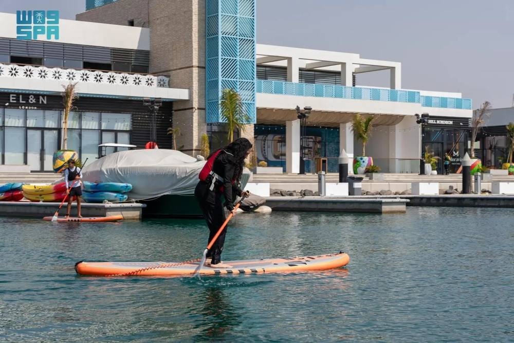 جدة تطلق بطولة ركوب الأمواج – التقرير