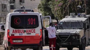 الاحتلال يحتجز أحد طواقم الهلال الأحمر الفلسطيني في مخيم الفارعة جنوبي طوباس - التقرير