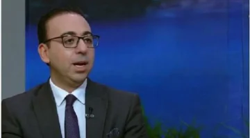 كاتب صحفي: دعوة الرئيس السيسي إلى تماسك المصريين رسالة مهمة في ظل المتغيرات الدولية - التقرير