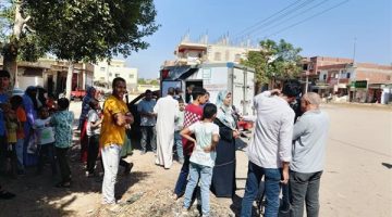 ضمن مبادرة "حياة كريمة".. إقبال كبير على منافذ بيع اللحوم بالبحيرة (صور) - التقرير