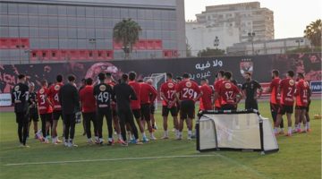 خاص.. تدريبات منفردة للاعب الأهلي بسبب الإجهاد - التقرير