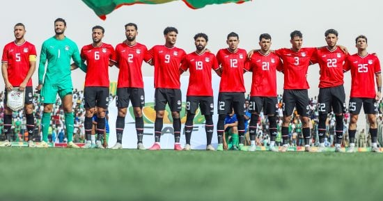 مدافع منتخب مصر يجرى سونار على الركبة بعد العودة للقاهرة – التقرير