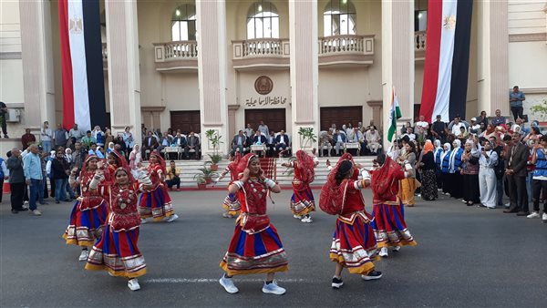 بث مباشر، انطلاق ديفيليه مهرجان الإسماعيلية الدولي للفنون الشعبية – التقرير