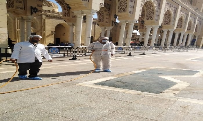 عقب انتهاء احتفالات مولد البدوي.. أعمال نظافة وتطهير بمحيط المسجد الأحمدي بطنطا ورفع 1000طن مخلفات – التقرير