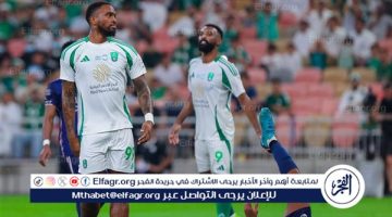 الأهلي يفوز على الرائد بثنائية في دوري روشن السعودي - التقرير