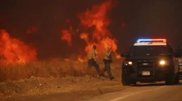 حدث ليلا: خدعة استخباراتية تقلب إسرائيل.. وتجدد حرائق الغابات بأمريكا.. والحوثيون على قائمة الإرهاب.. وترامب يسخر من بايدن.. عاجل - التقرير