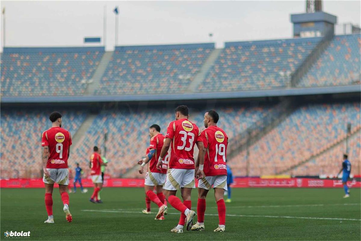 بدلاء الأهلي أمام فاركو في الدوري.. السولية يُجاور أفشة – التقرير